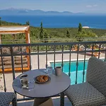 וילה Luxury Fiscardo Walk - Heated Pool & Jacuzzi פיסקרדו