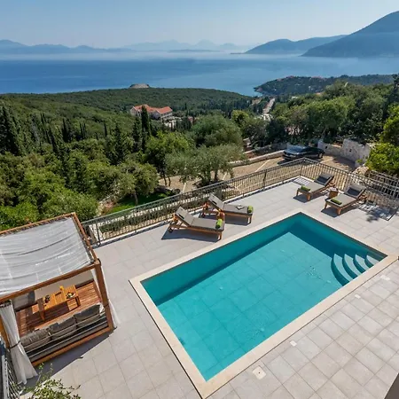 Luxury Fiscardo Walk - Heated Pool & Jacuzzi פיסקרדו
