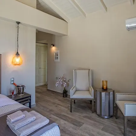 别墅 Luxury Fiscardo Walk - Heated Pool & Jacuzzi