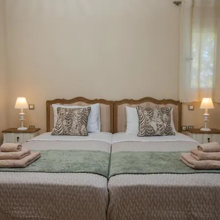 Luxury Fiscardo Walk - Heated Pool & Jacuzzi 费斯卡尔德宏