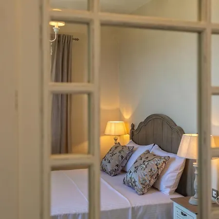 Villa Luxury Fiscardo Walk - Heated Pool & Jacuzzi