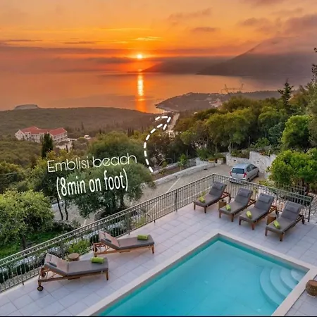 Luxury Fiscardo Walk - Heated Pool & Jacuzzi 费斯卡尔德宏