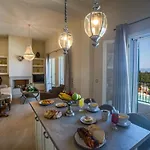 Willa Luxury Fiscardo Walk - Heated Pool & Jacuzzi *